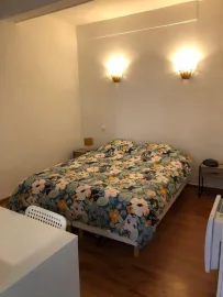 Location Beau T2 meublé 32m² Avignon intramuros