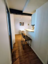 APPARTEMENT 3 PIÈCES LUMINEUX CANAL ST MARTIN Paris 10e