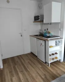 Location Beau studio meublé 18m2 Cité des congrès
