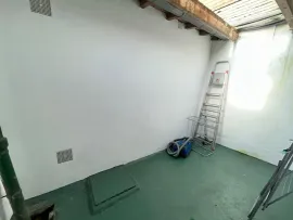 Vente Maison 2 chambres, bureau et cour