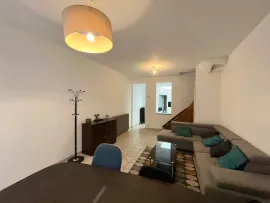 Vente Maison 2 chambres, bureau et cour