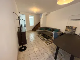 Vente Maison 2 chambres, bureau et cour