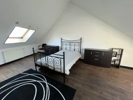 Vente Maison 2 chambres, bureau et cour