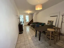 Vente Maison 2 chambres, bureau et cour