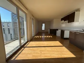 Vente Appartement 4 pièces - 81m2 - Garage & Balcon
