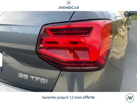 Voiture Q2 1.5 35 TFSI COD 150 S-LINE S-TRONIC BVA Midnight series