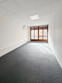 Location Location Bureaux Marseille 13006