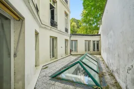 Location Location Bureaux Paris 75008