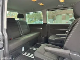 Voiture Vw Multivan T6 2.0 Tdi 204cv Confortline 7 Places