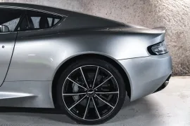 Voiture Aston Martin DB9 GT Bond Edition V12 6.0 548