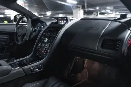 Voiture Aston Martin DB9 GT Bond Edition V12 6.0 548