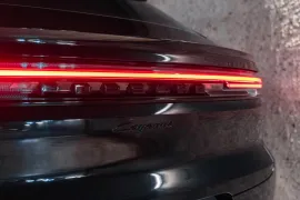 Voiture Porsche Cayenne (III.II) Coupe E-Hybrid V6 3.0 470