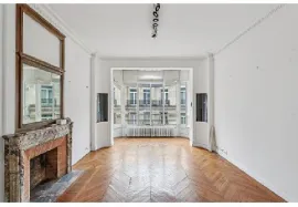 Location Location Bureaux Paris 75008