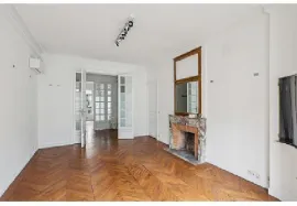 Location Location Bureaux Paris 75008