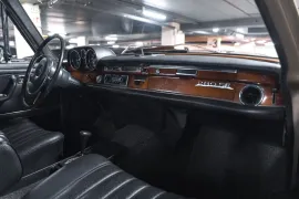 Mercedes 280 SE W108 Paris 16e
