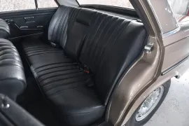 Voiture Mercedes 280 SE W108
