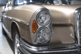 Voiture Mercedes 280 SE W108