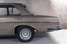 Voiture Mercedes 280 SE W108