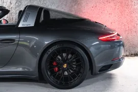Voiture Porsche 911 (991.2) Targa 4S PDK 3.0 420