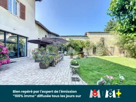 Maison familiale 278 m2 + loft 52m2 Jassans-Riottier