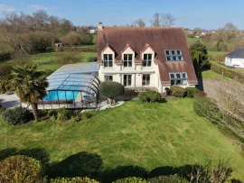 PONT HEBERT, maison de 200m2 avec piscine Pont-Hébert