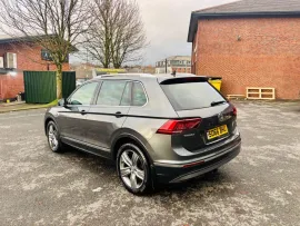 Voiture Volkswagen Tiguan 2.0 TDI BlueMotion Tech SEL SUV 5dr Diesel DSG 4Motion Euro 6 (s/s) (150 ps) MOT 2/27 PSH 88K 2 OWNER ULEZ