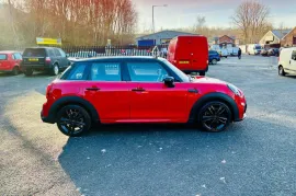 Voiture MINI Hatch 1.5 Cooper Sport Hatchback 5dr Petrol Manual Euro 6 (s/s) (136 ps) MOT 2/27 FSH 40K 1 OWNER ULEZ