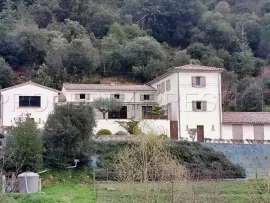 Vente ARDECHE PROPRIETE DE CHARME 10 HA