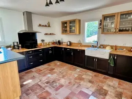 Vente ARDECHE PROPRIETE DE CHARME 10 HA
