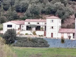 Vente ARDECHE PROPRIETE DE CHARME 10 HA