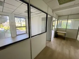 Location Location Bureaux Gémenos 13420