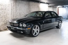 Jaguar XJR V8 4.2 400 Paris 16e