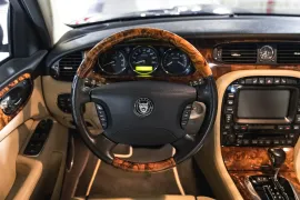 Voiture Jaguar XJR V8 4.2 400