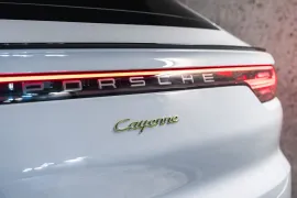 Voiture Porsche Cayenne (III) V6 E-Hybrid Platinum Edition