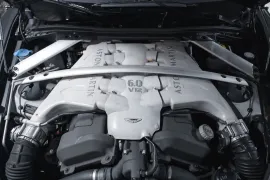 Voiture Aston Martin DBS V12 5.9 517 Touchtronic