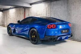 Voiture Ferrari 812 Superfast V12 6.5 800