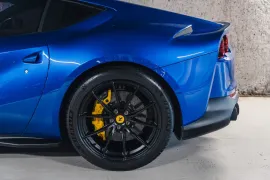 Voiture Ferrari 812 Superfast V12 6.5 800
