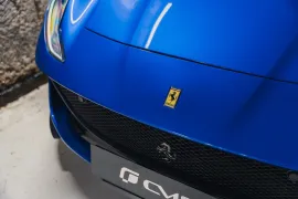 Voiture Ferrari 812 Superfast V12 6.5 800