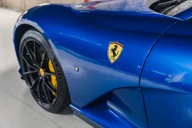 Voiture Ferrari 812 Superfast V12 6.5 800
