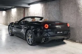 Voiture Ferrari California V8 4.3 490ch
