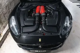 Voiture Ferrari California V8 4.3 490ch