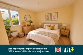 REZ DE JARDIN - LUMINEUX - GRANDES PIECES - PROCHE COMMODITES A PIED Le Pellerin