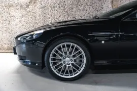 Voiture Aston Martin DB9 (I) V12 6.0 470 Touchtronic