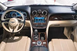 Voiture Bentley Bentayga W12 6.0 608