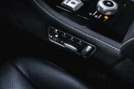 Voiture Aston Martin Rapide S Shadow Edition V12 6.0 574