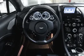 Voiture Aston Martin Rapide S Shadow Edition V12 6.0 574