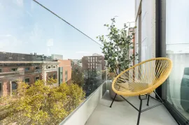 Location Carrer de Villarroel, Barcelona