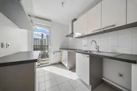 Vente Appartement 5 pièces avec balcon - Suresnes