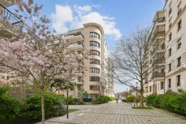 Vente Appartement 2 pièces avec balcon - Suresnes