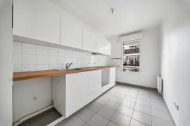 Vente Appartement 3 pièces avec balcon - Suresnes